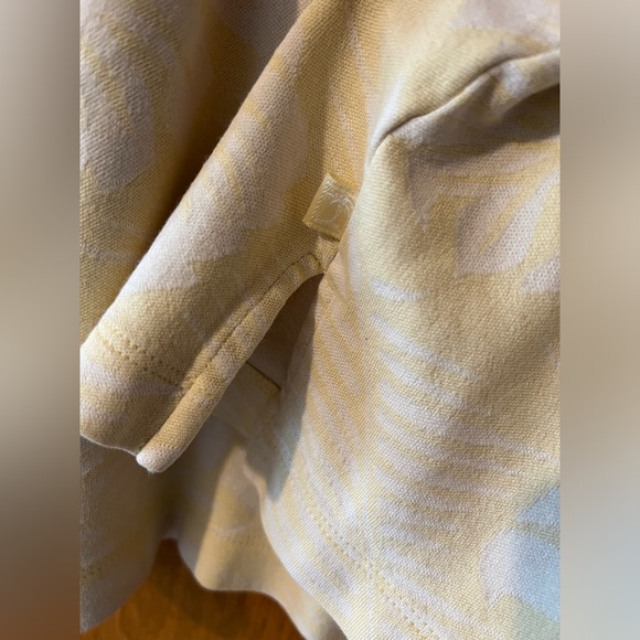 Tommy Bahama Men’s Tropical Yellow and White Golf Polo Size M - Picture 2 of 5